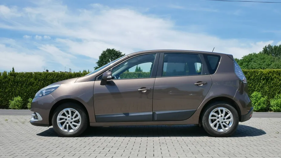 RENAULT Scenic -