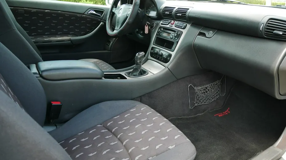 MERCEDES-BENZ C Klasa -