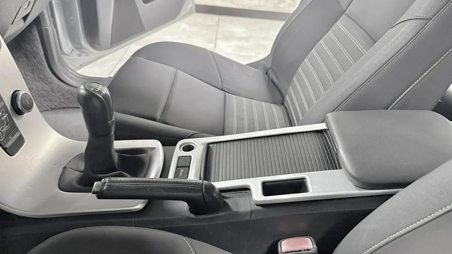 VOLVO V50 -