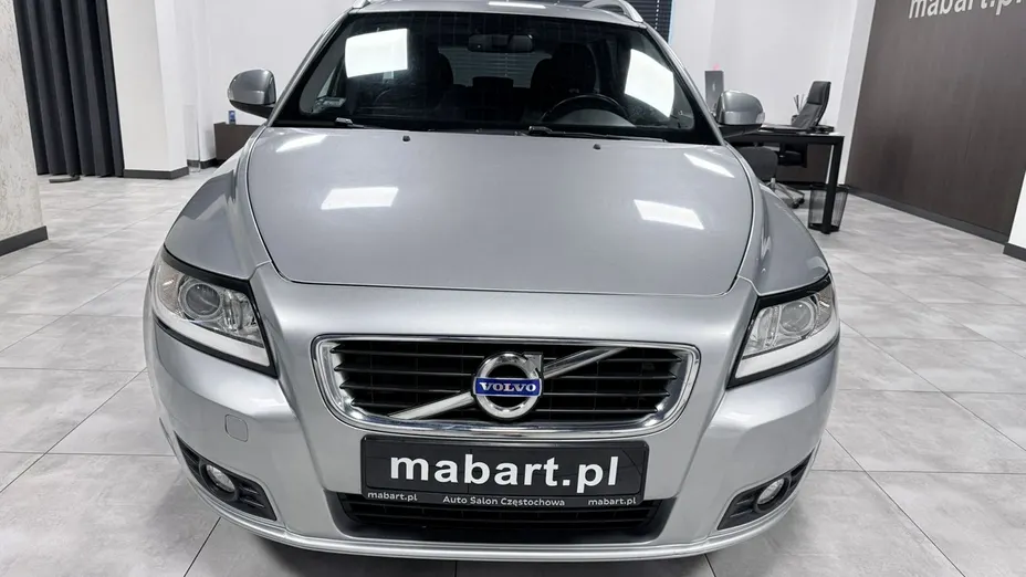 VOLVO V50 -