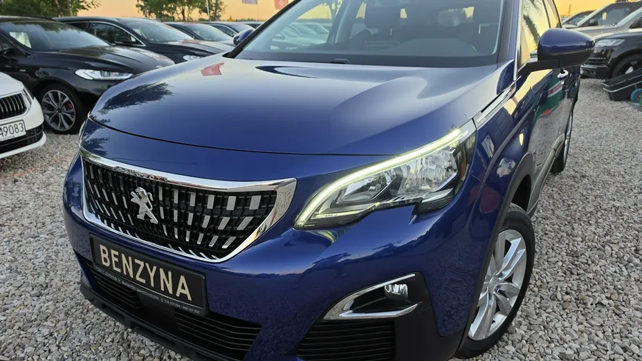 PEUGEOT 3008 -