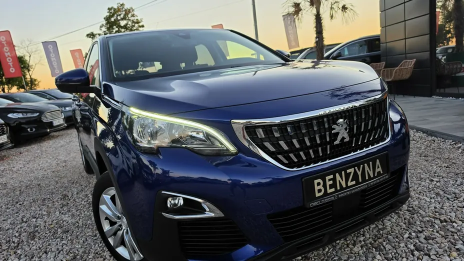 PEUGEOT 3008 -