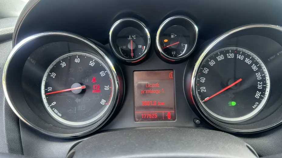 OPEL Astra -