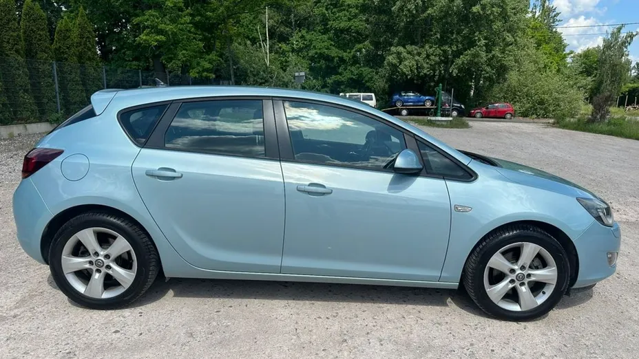 OPEL Astra -