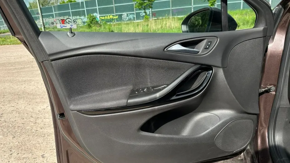 OPEL Astra -
