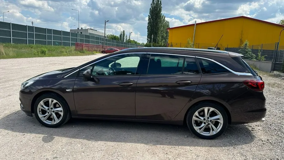 OPEL Astra -