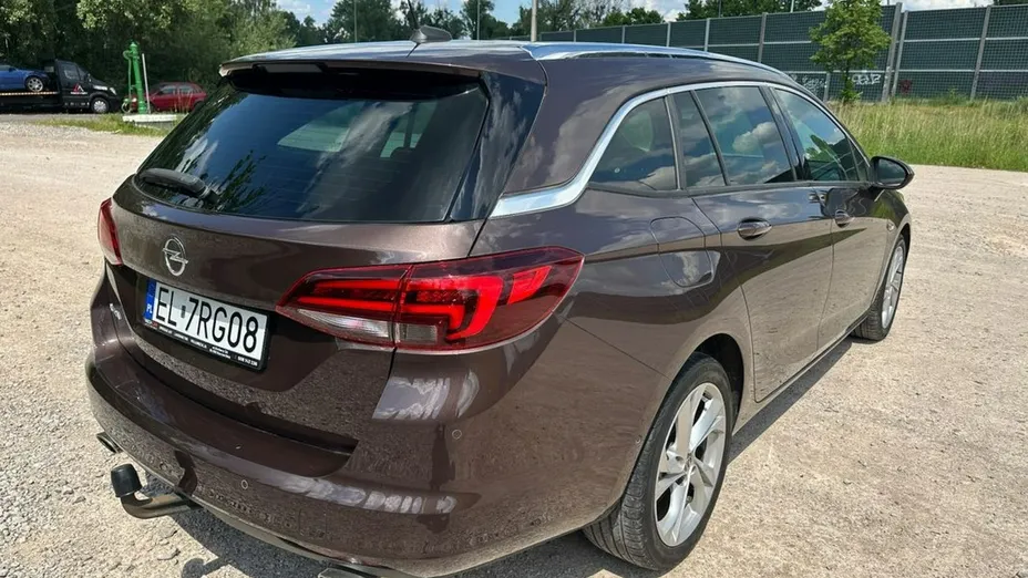 OPEL Astra -