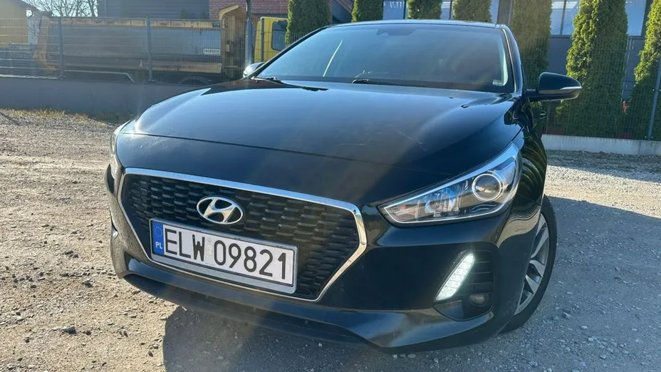 HYUNDAI i30 -