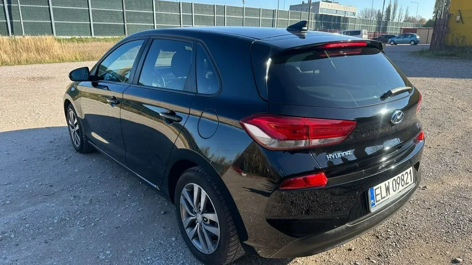 HYUNDAI i30 -