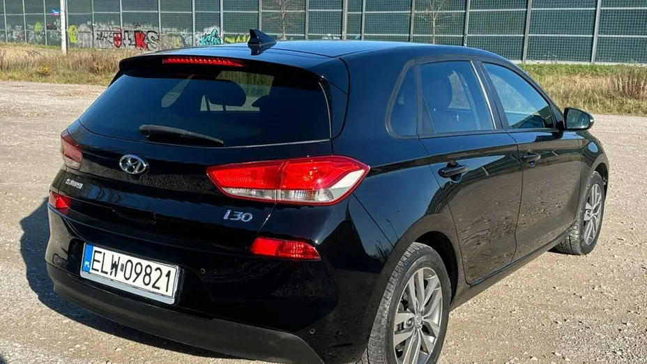 HYUNDAI i30 -