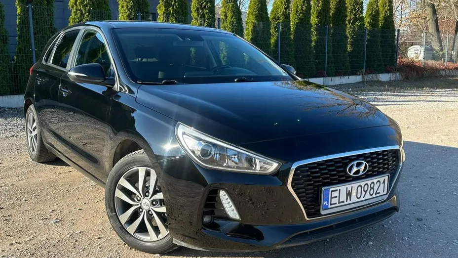 HYUNDAI i30 -