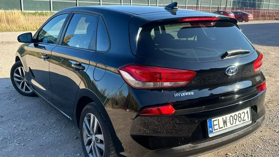 HYUNDAI i30 -