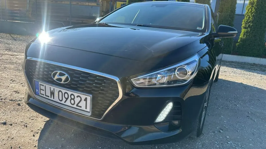 HYUNDAI i30 -