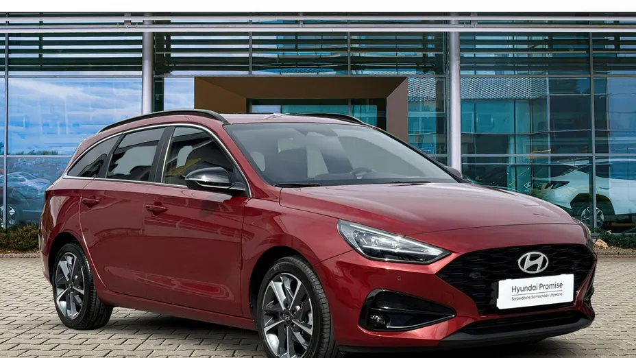 HYUNDAI i30 -