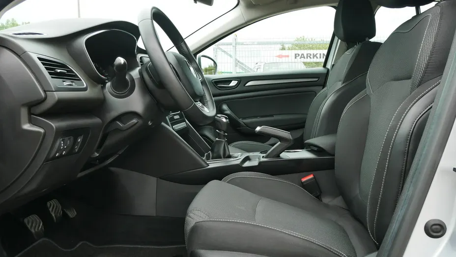 RENAULT Megane -