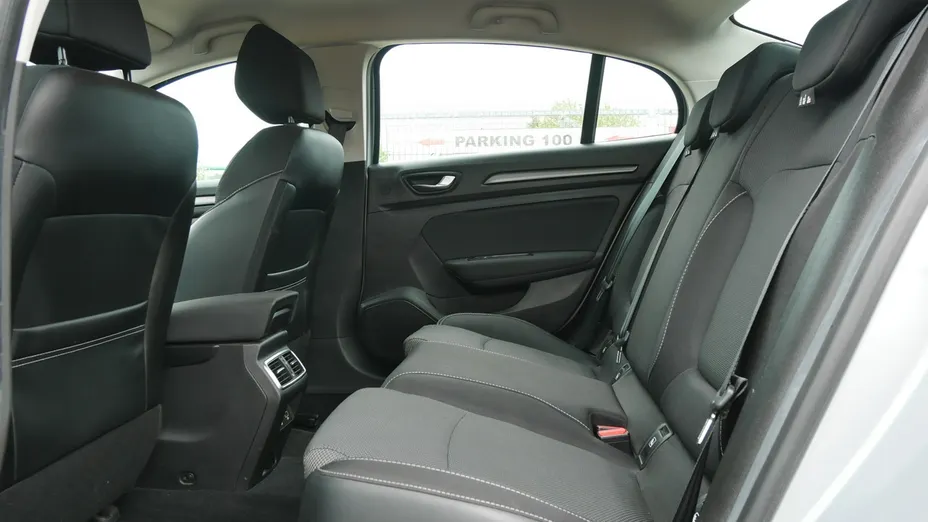 RENAULT Megane -