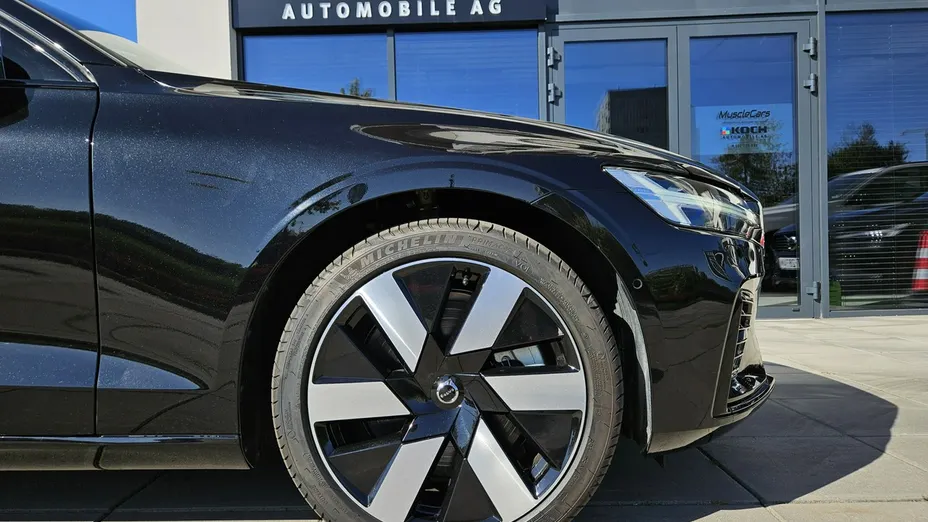 VOLVO V60 -