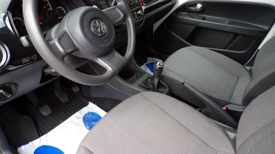 VOLKSWAGEN up! -