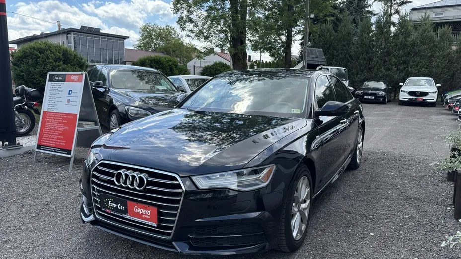 AUDI A6 -