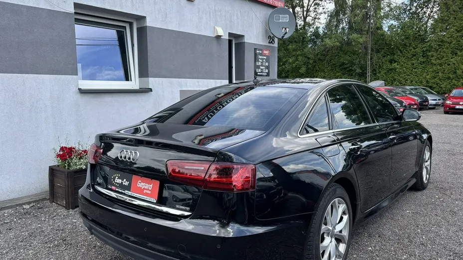 AUDI A6 -