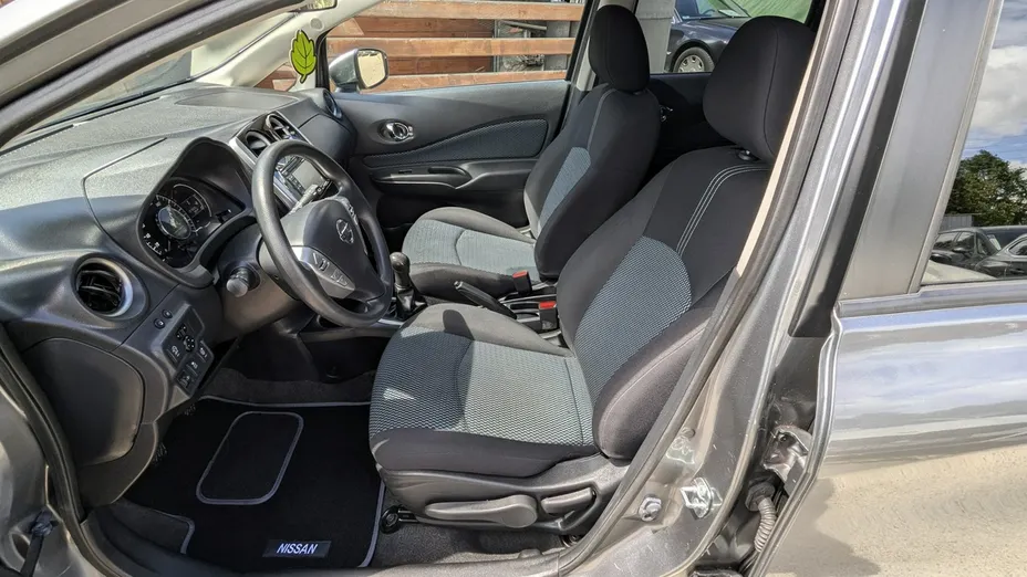 NISSAN Note -
