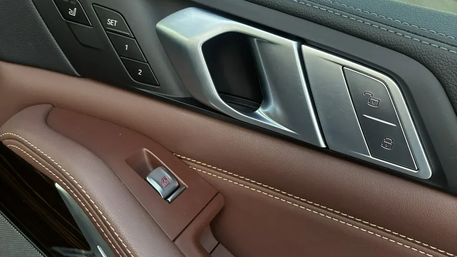 BMW X7 -