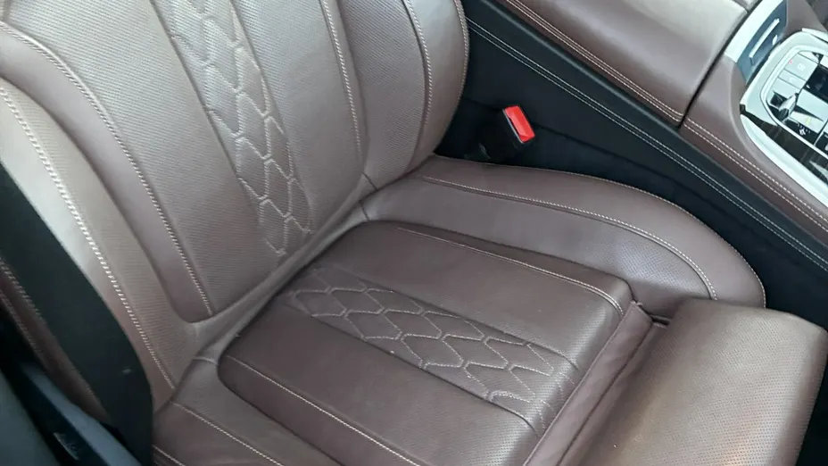 BMW X7 -