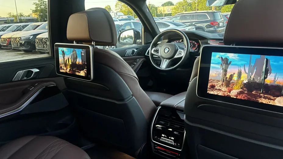 BMW X7 -