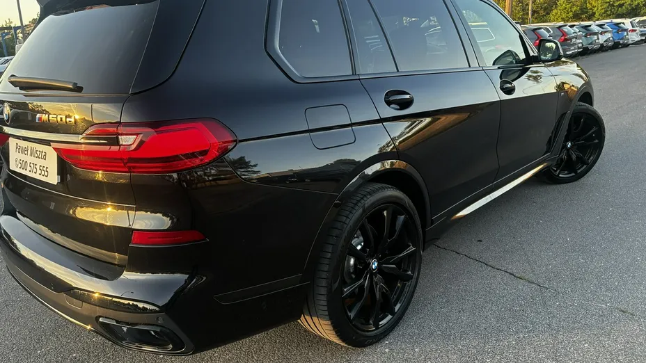 BMW X7 -