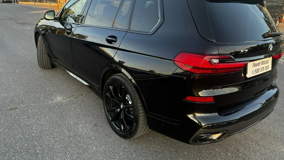 BMW X7 -