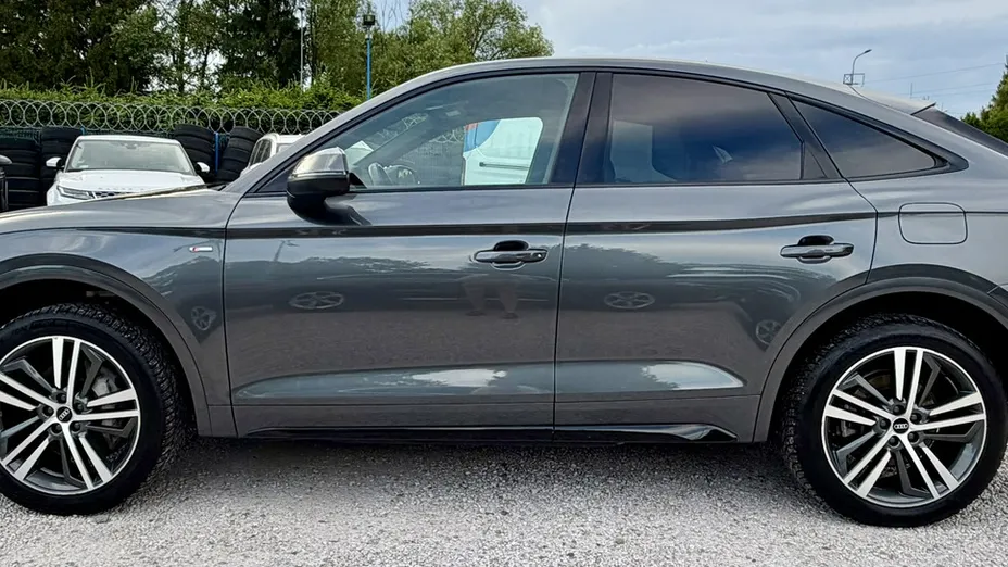 AUDI Q5 Sportback -