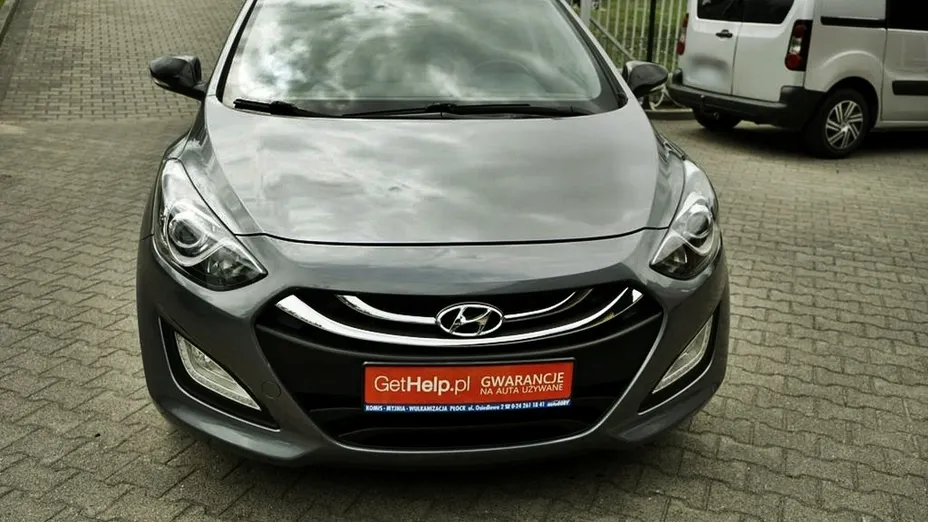HYUNDAI i30 -