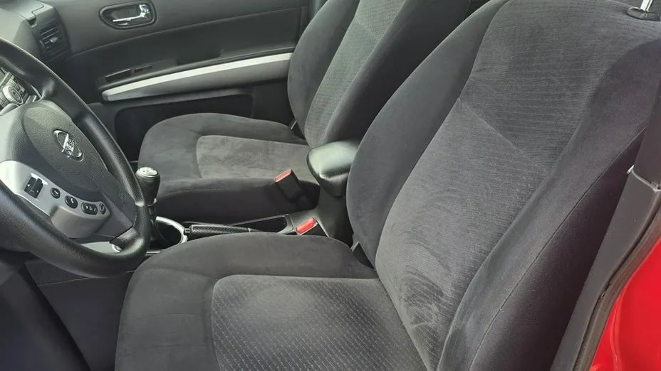 NISSAN X-Trail -