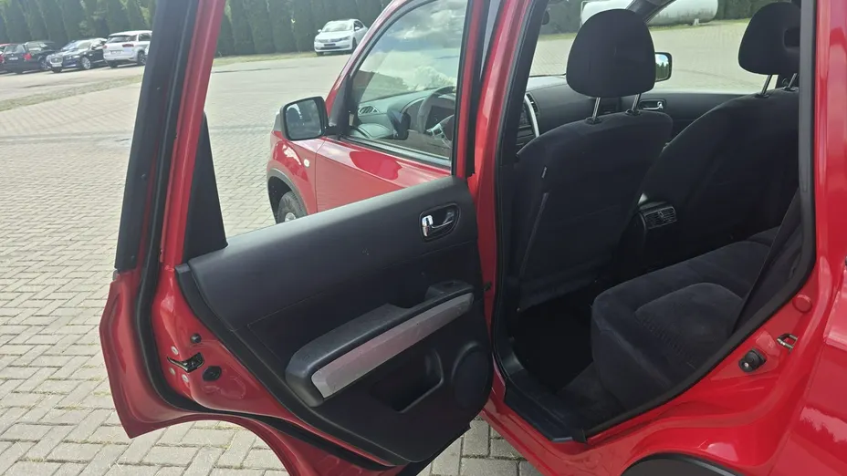 NISSAN X-Trail -