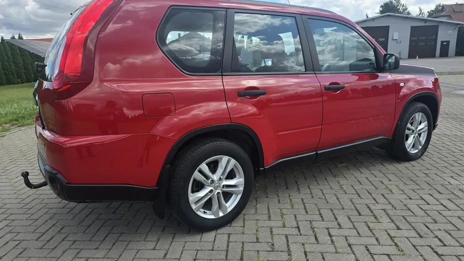 NISSAN X-Trail -