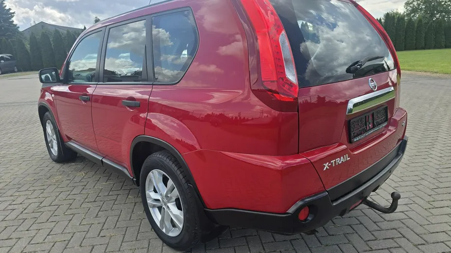 NISSAN X-Trail -