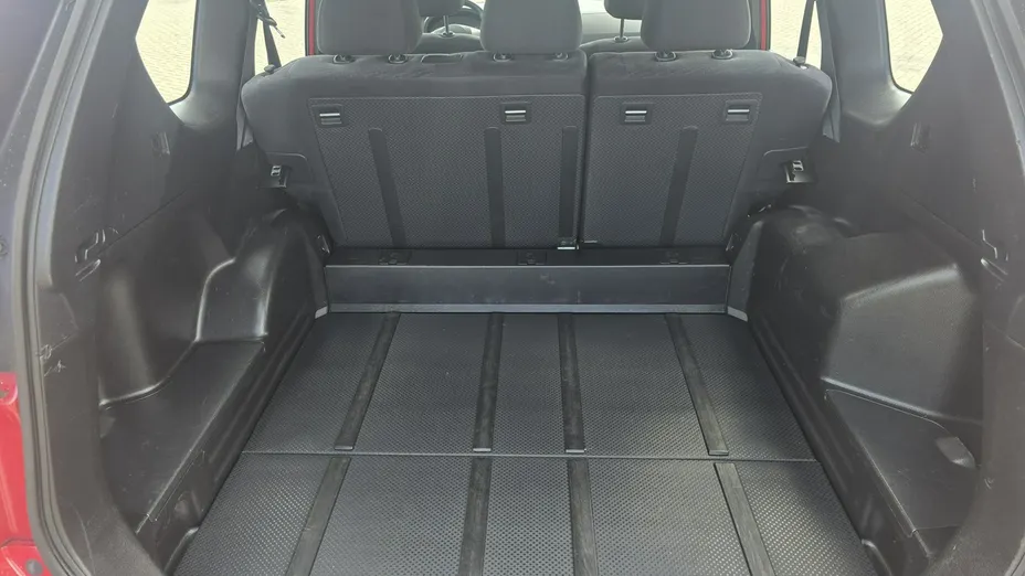 NISSAN X-Trail -