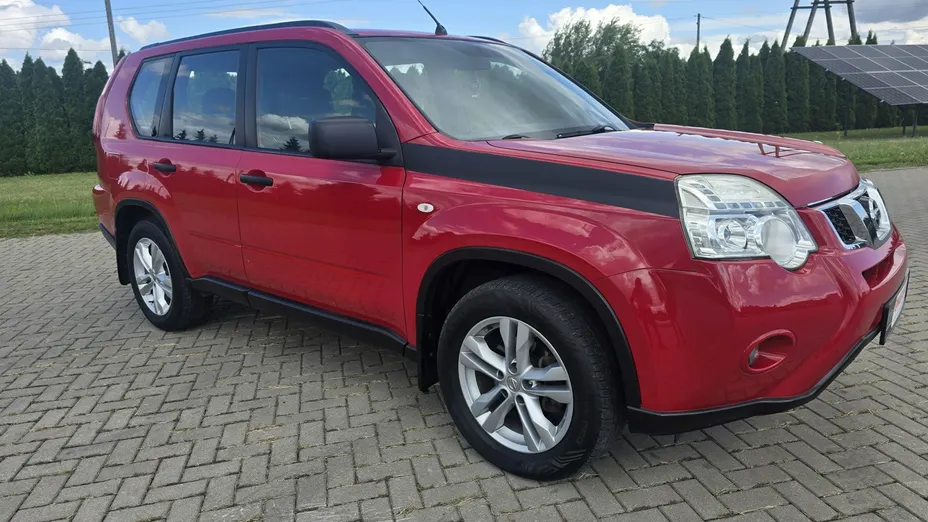 NISSAN X-Trail -