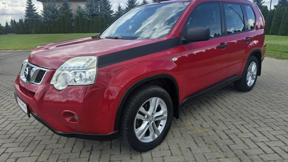 NISSAN X-Trail -