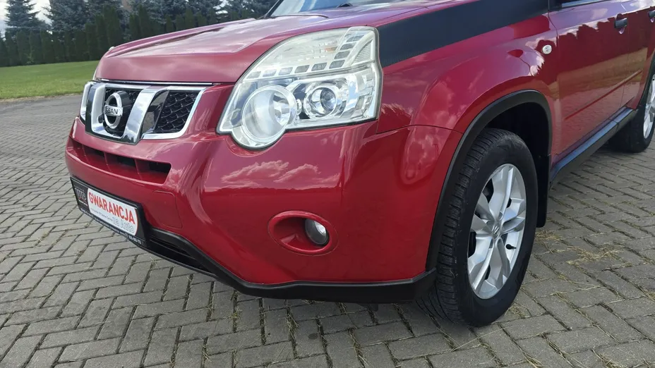 NISSAN X-Trail -