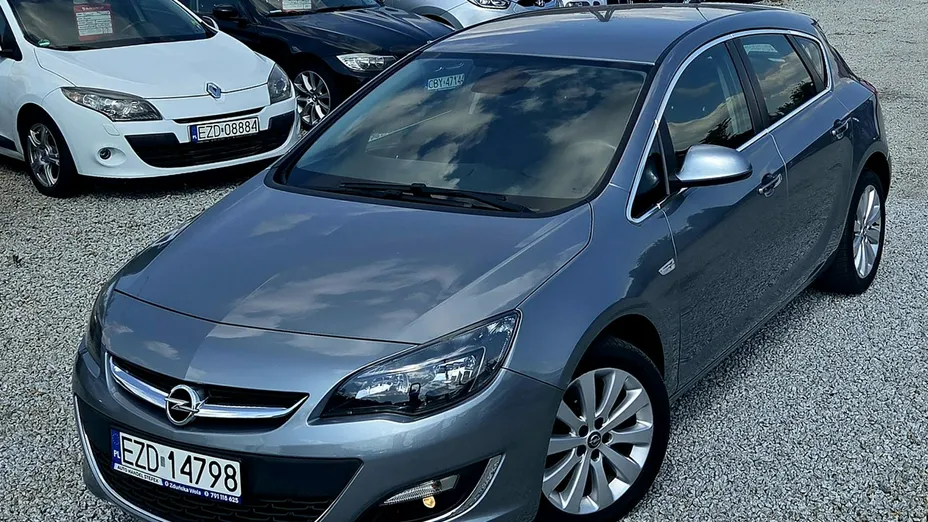 OPEL Astra -
