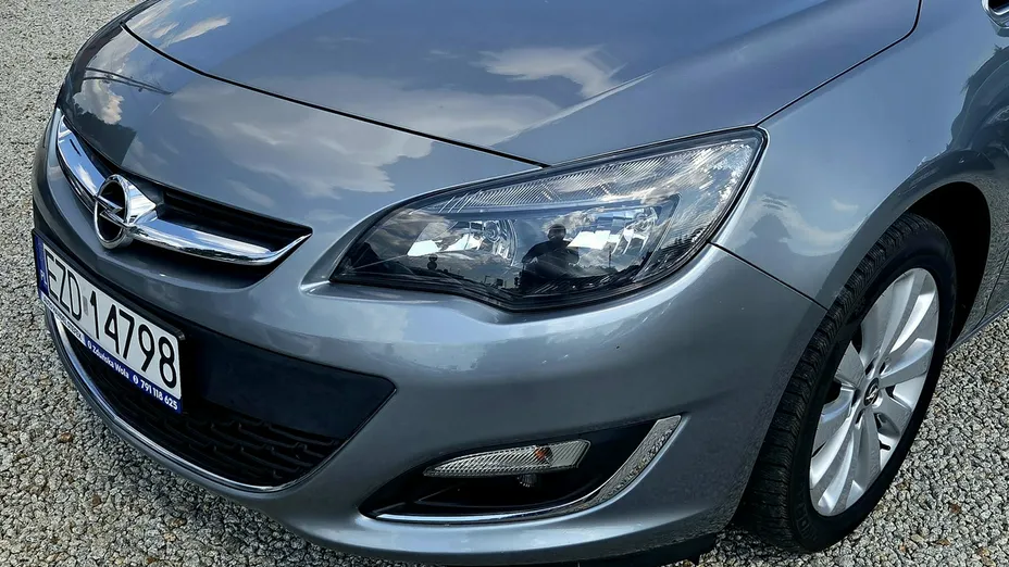 OPEL Astra -