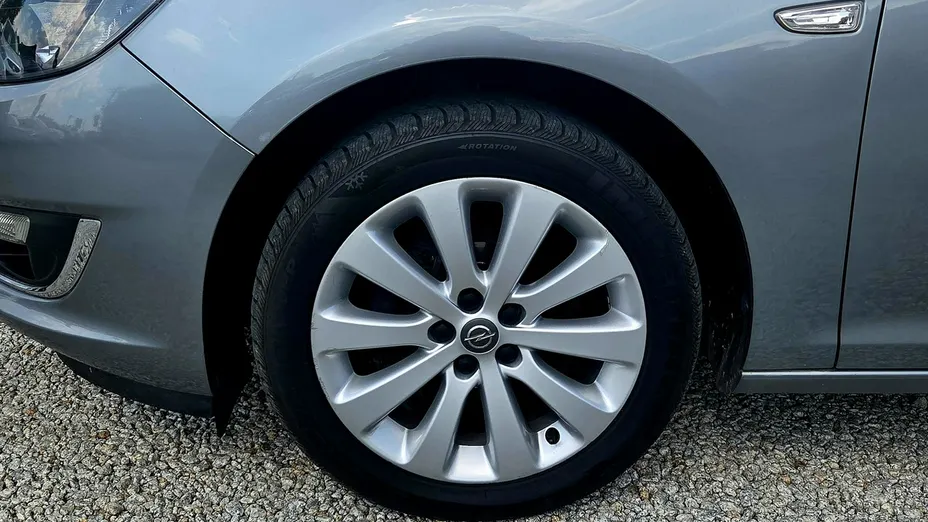 OPEL Astra -