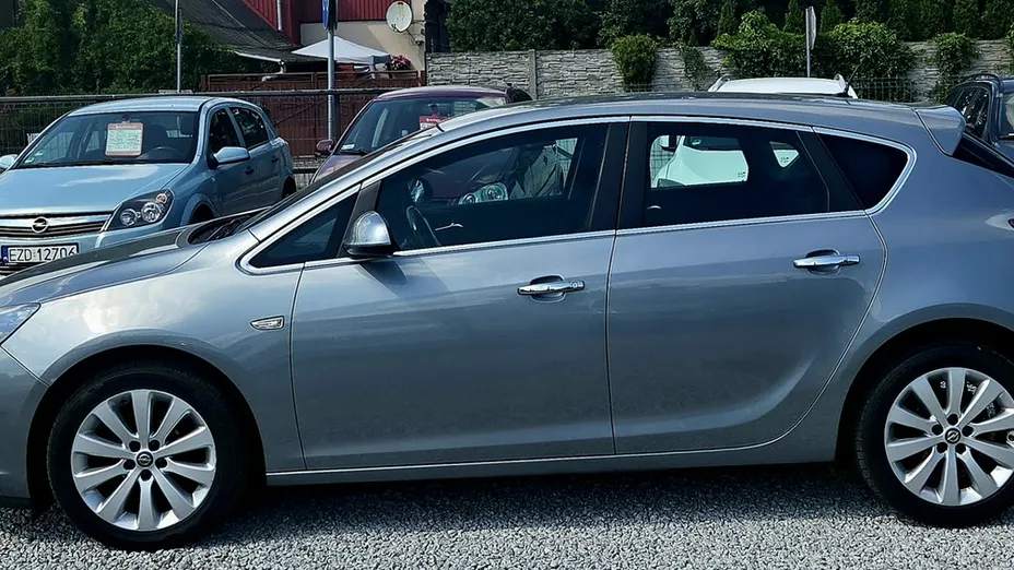 OPEL Astra -