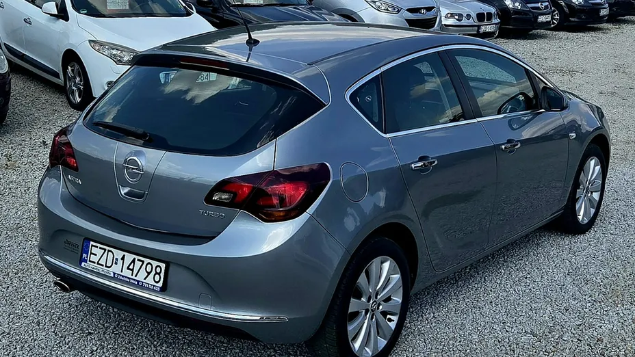 OPEL Astra -