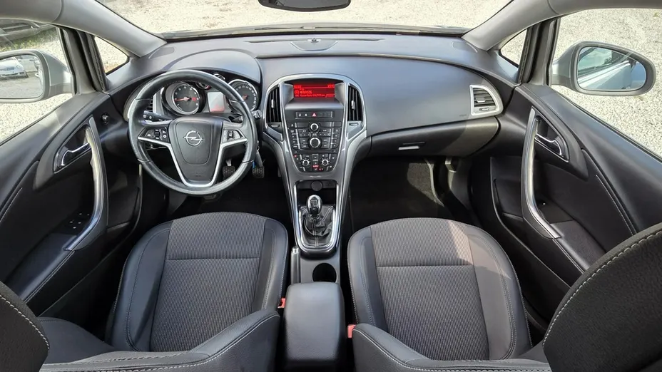 OPEL Astra -