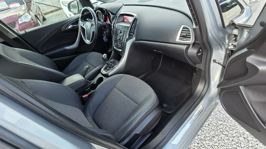 OPEL Astra -
