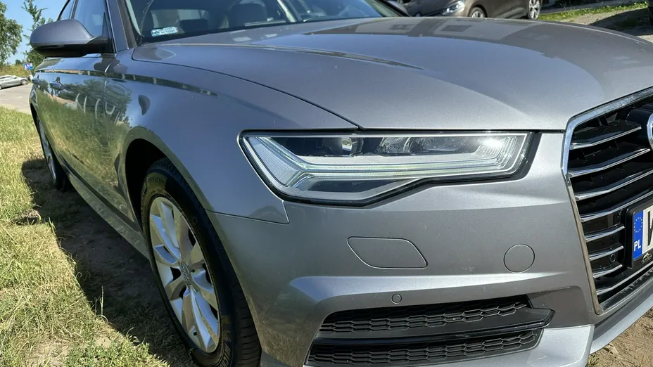 AUDI A6 -