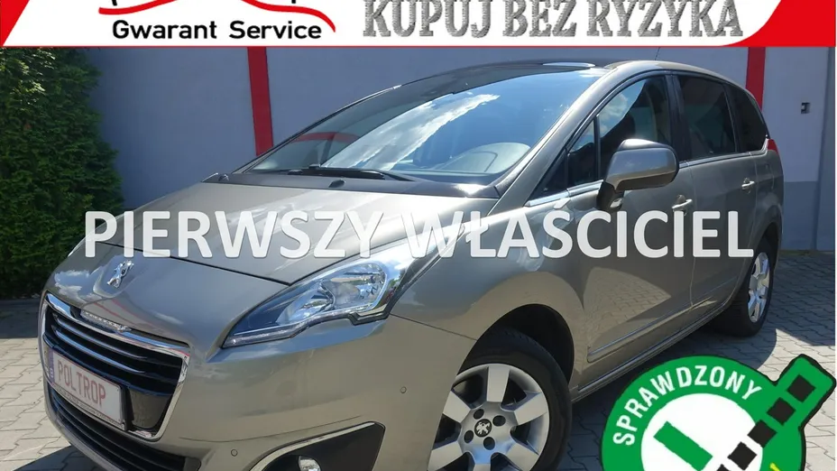 PEUGEOT 5008 -
