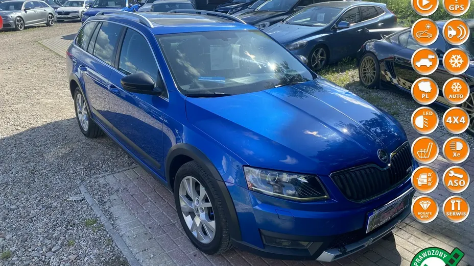 SKODA Superb -